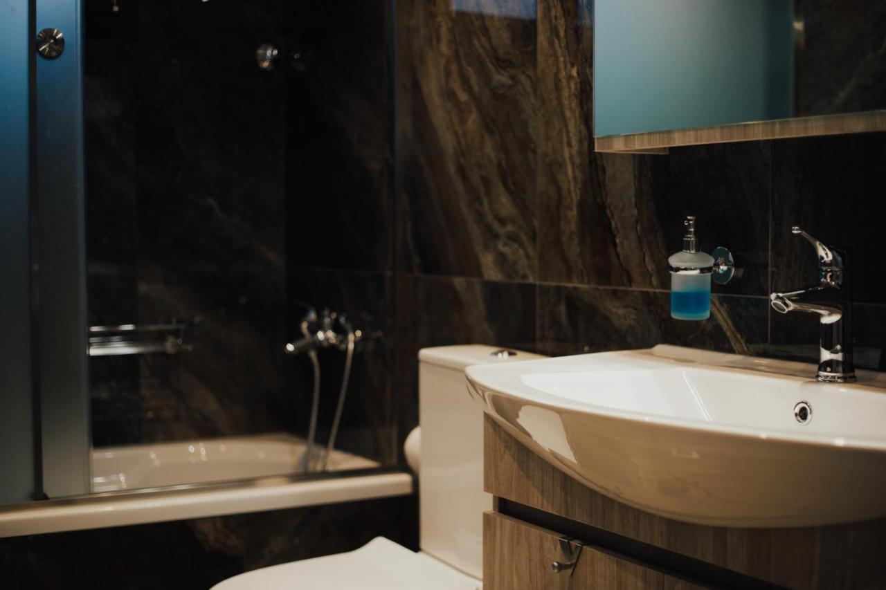 Το Σπίτι Της Ευτυχίας Σουίτα Apartment Karpenisi ภายนอก รูปภาพ